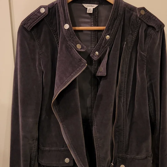 Jacket - Picture 7 of 10